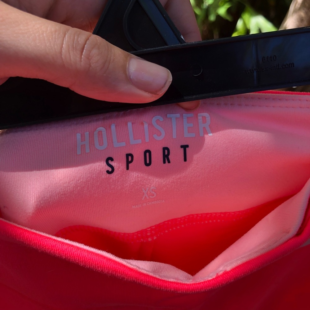 Hollister WorkOut Set - Picture 7 of 7
